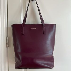 Purple large leather Michael Kors tote bag